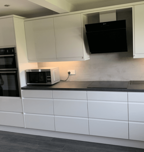 Larissa J Profile gloss